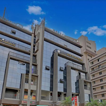 Hotel Lee Platinum Ahmedabad Ngoại thất bức ảnh