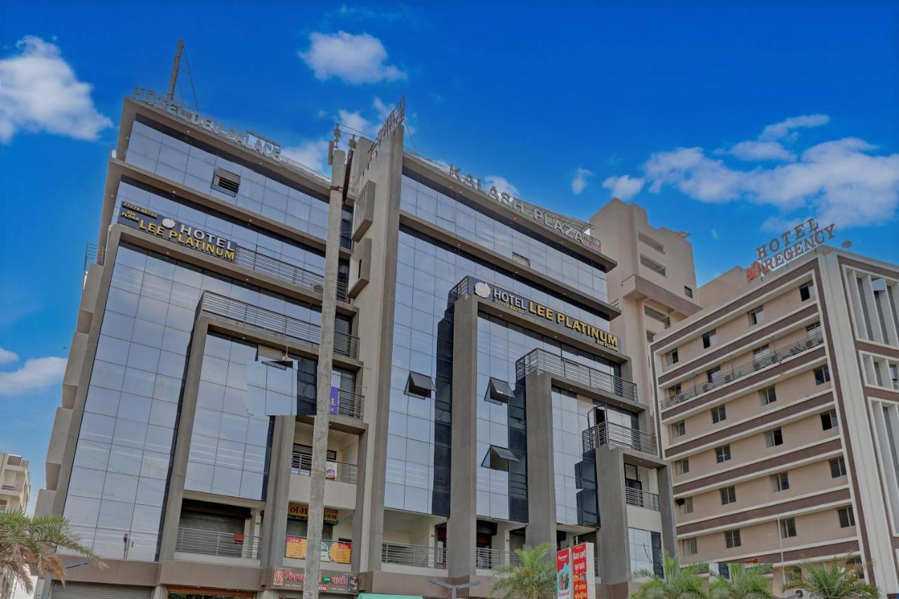 Hotel Lee Platinum Ahmedabad Ngoại thất bức ảnh