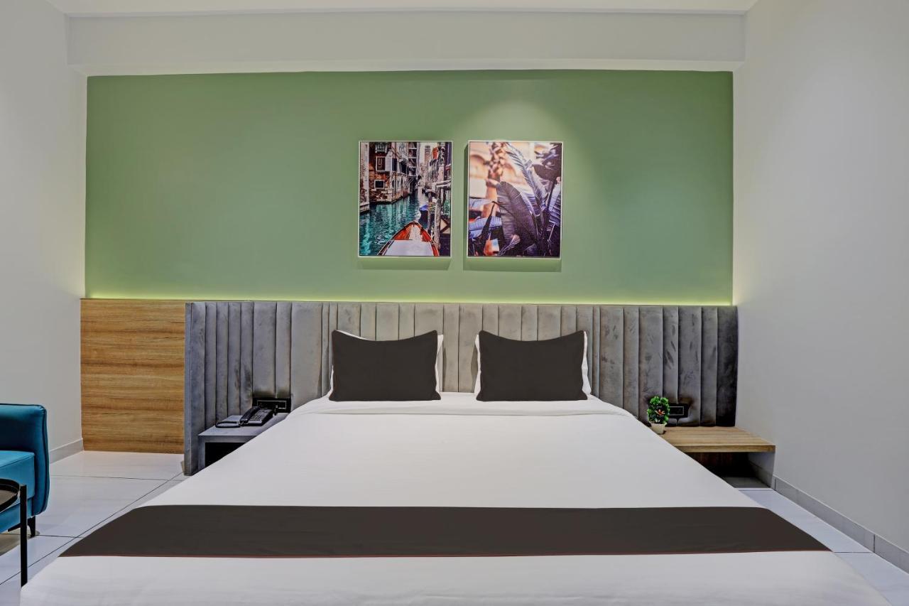 Hotel Lee Platinum Ahmedabad Ngoại thất bức ảnh