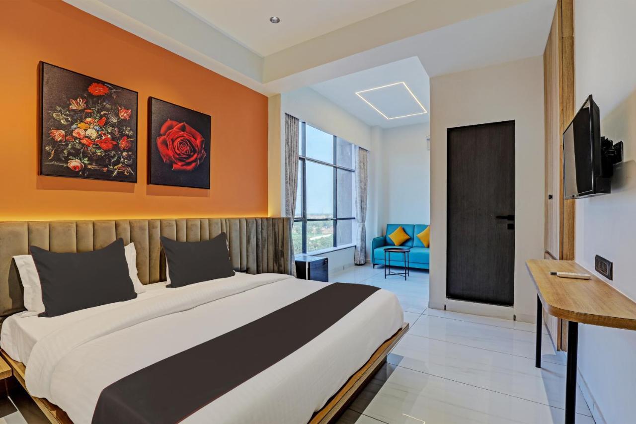 Hotel Lee Platinum Ahmedabad Ngoại thất bức ảnh
