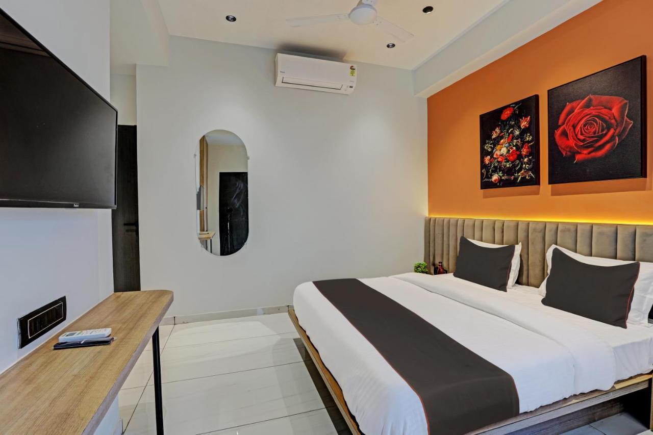 Hotel Lee Platinum Ahmedabad Ngoại thất bức ảnh