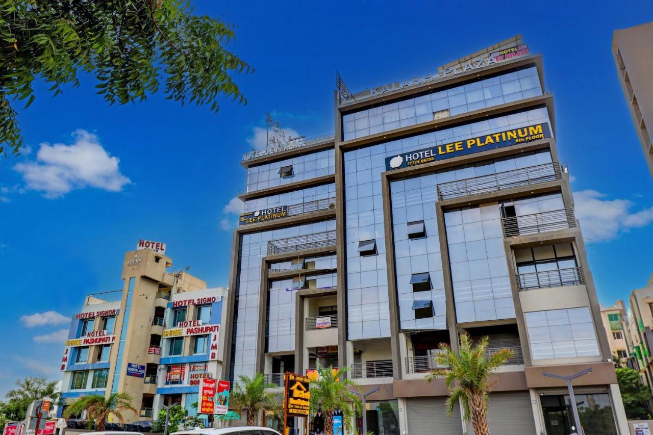 Hotel Lee Platinum Ahmedabad Ngoại thất bức ảnh